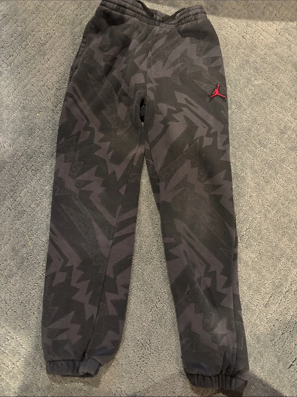 Jordan Black & Dark Gray Geometric sweat outfit with Red Jumpman